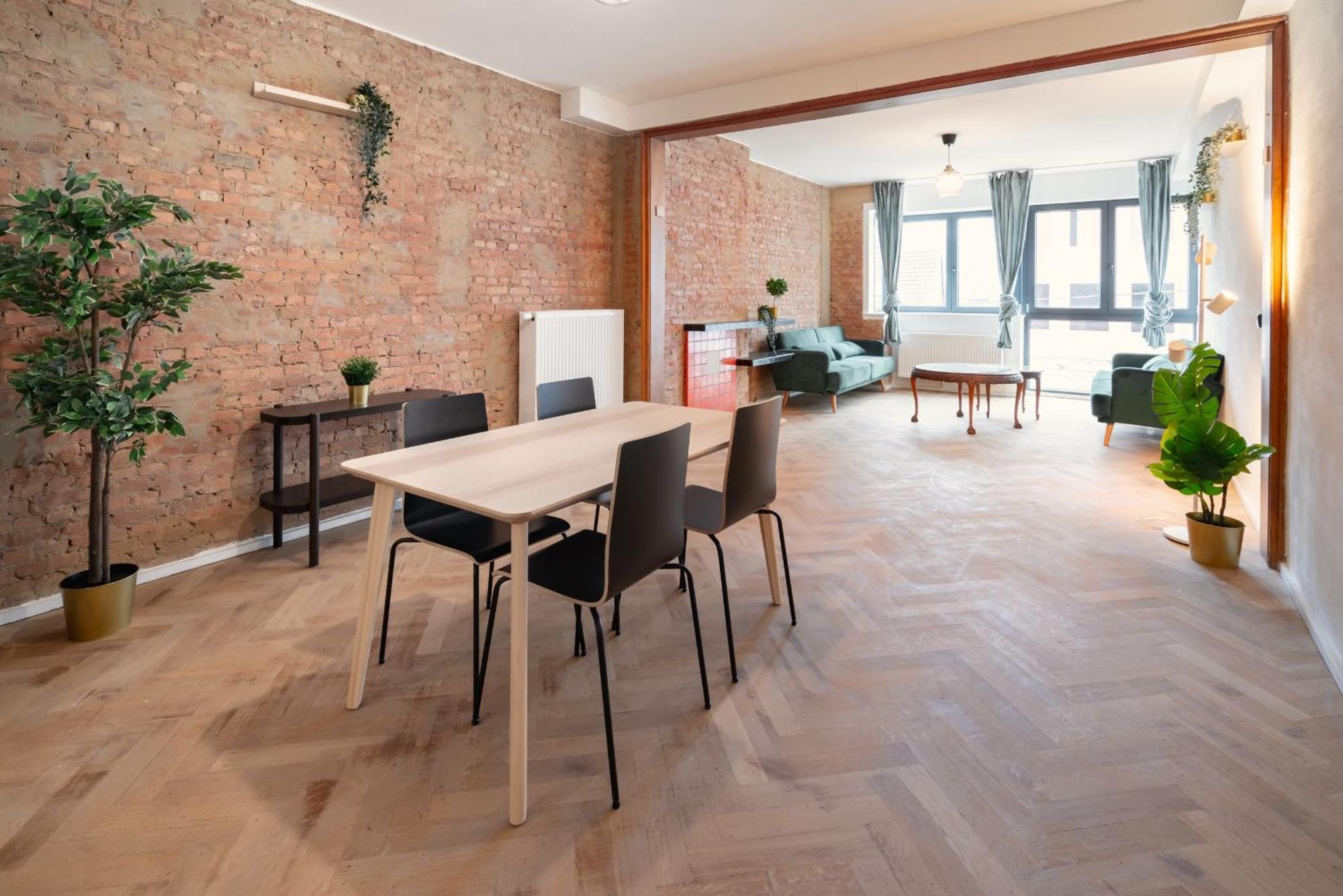 Two-Bedroom Apartments In The Heart Of Anvers Dış mekan fotoğraf