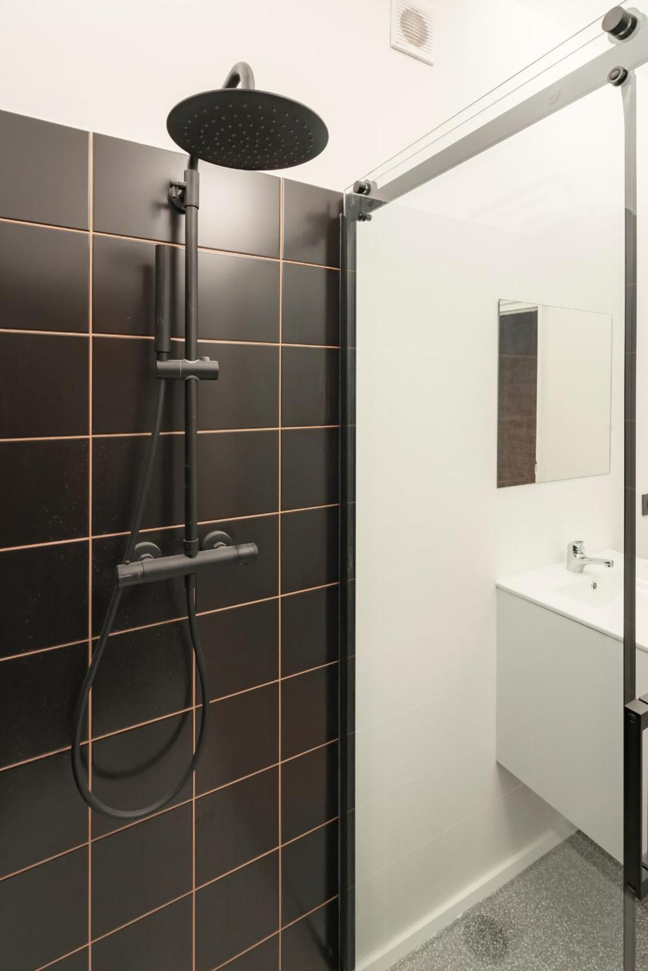 Two-Bedroom Apartments In The Heart Of Anvers Dış mekan fotoğraf